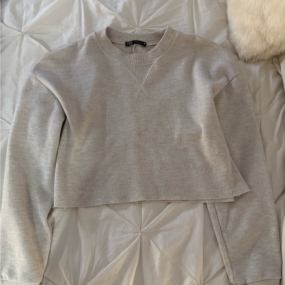 Zara Beige Ribbed Knit Sweater